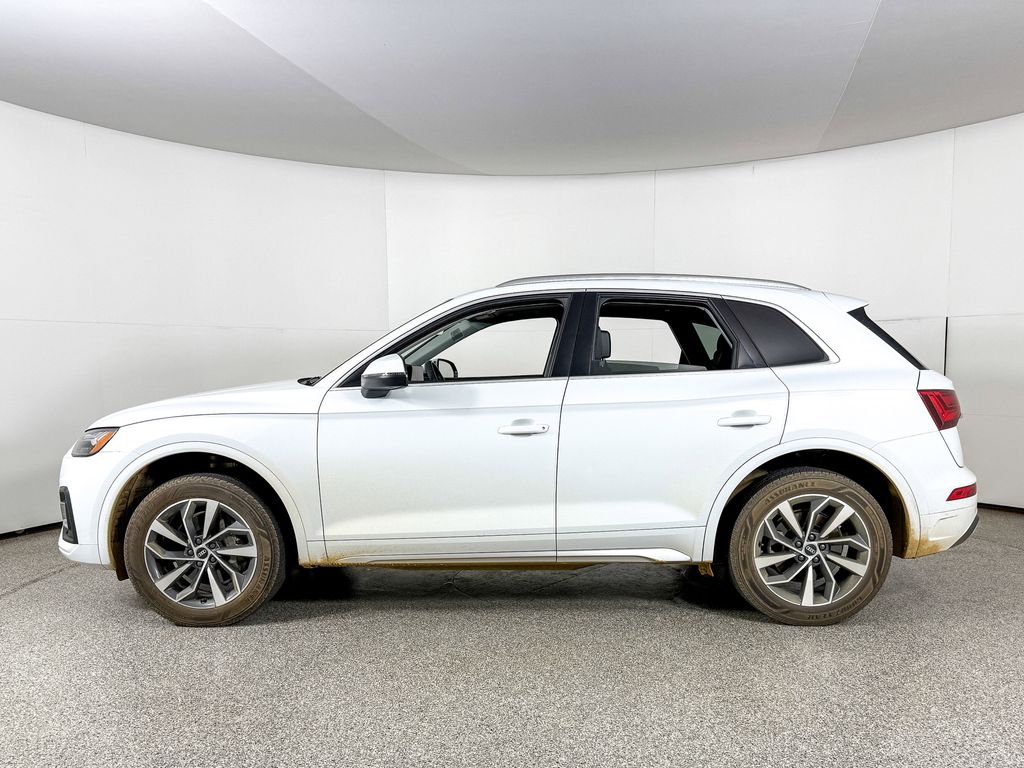 Thumbnail: 2021 Audi Q5 - 6