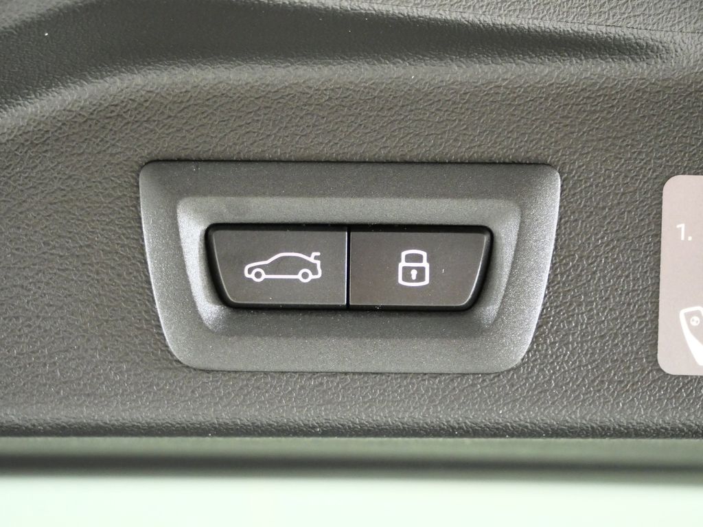 Thumbnail: 2026 BMW X5 - 30