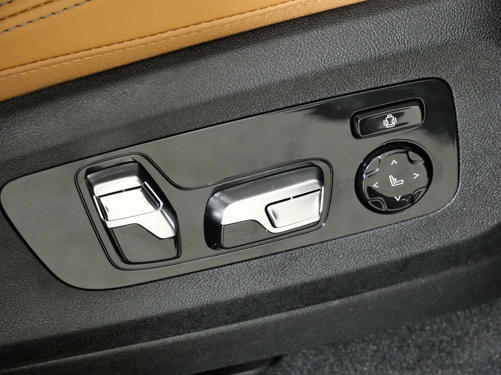 Thumbnail: 2026 BMW X5 - 22