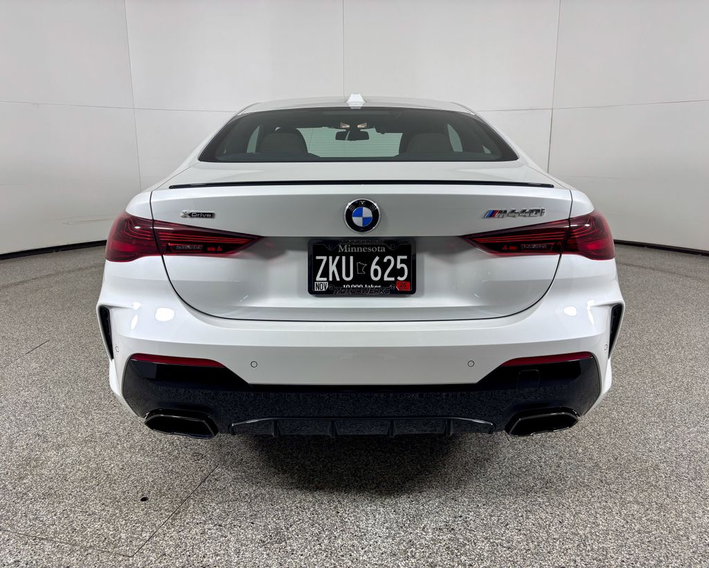 Thumbnail: 2025 BMW 4 Series - 8