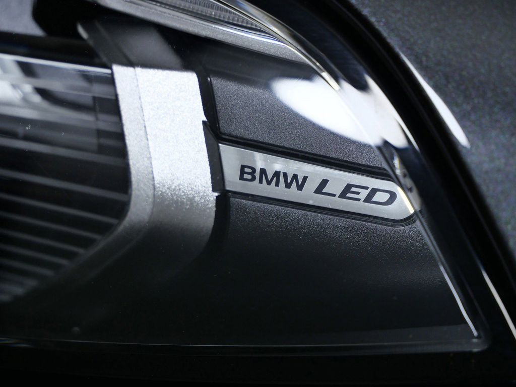 Thumbnail: 2021 BMW X7 - 5