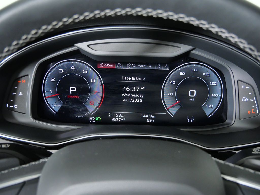 Thumbnail: 2023 Audi Q8 - 50