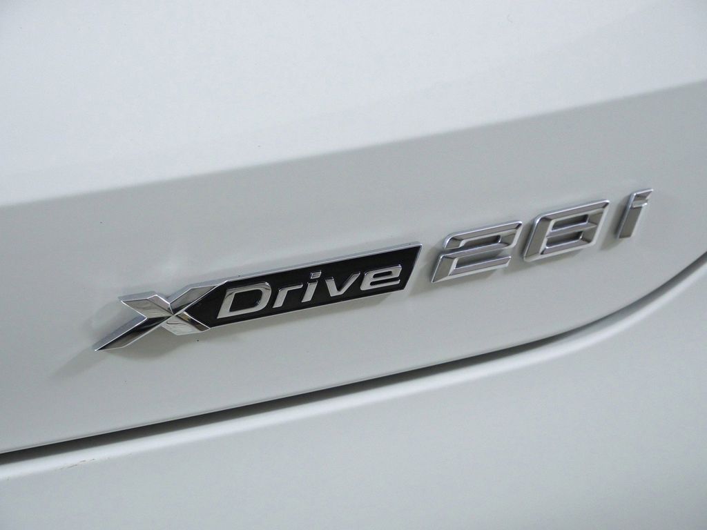 Thumbnail: 2018 BMW X2 - 13