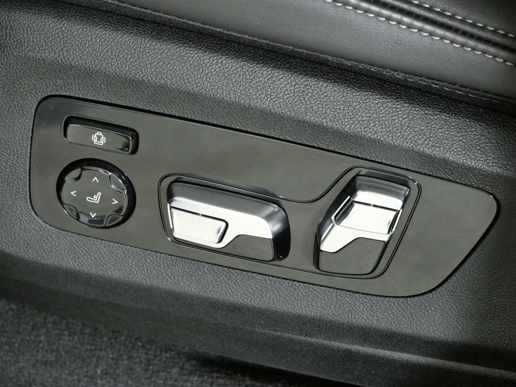 Thumbnail: 2024 BMW X5 - 44