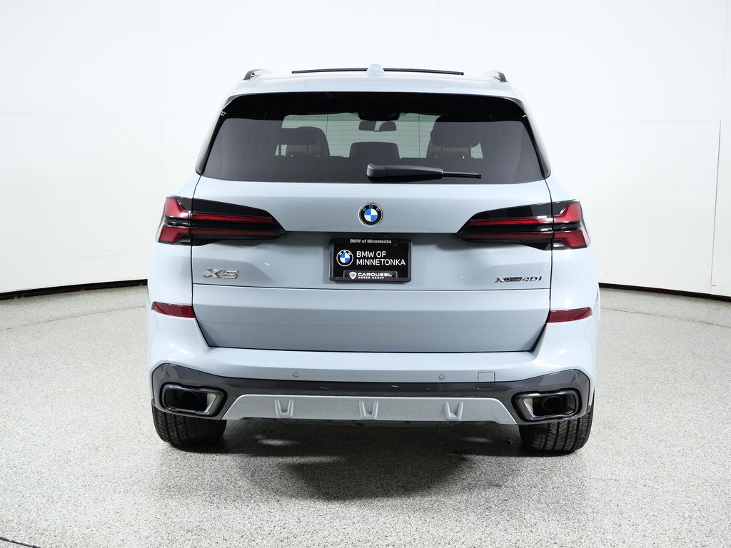 Thumbnail: 2024 BMW X5 - 12