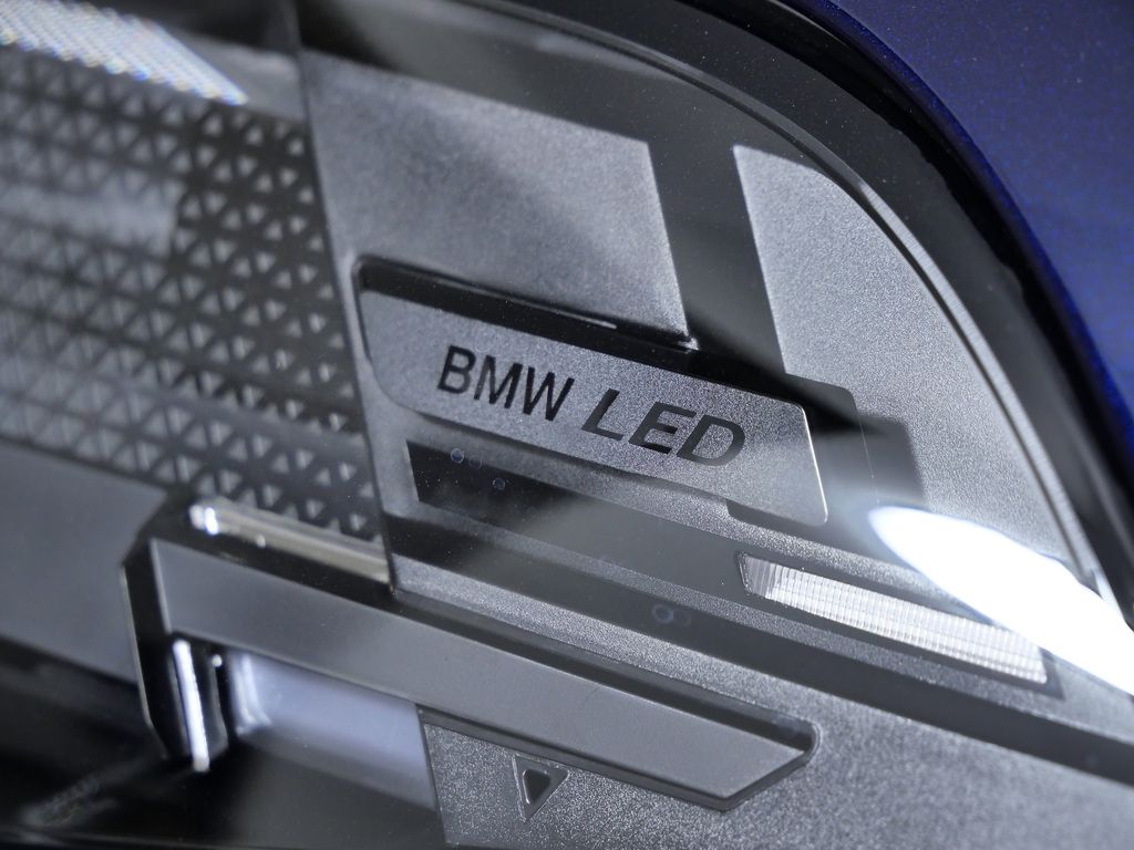 Thumbnail: 2026 BMW X5 - 4