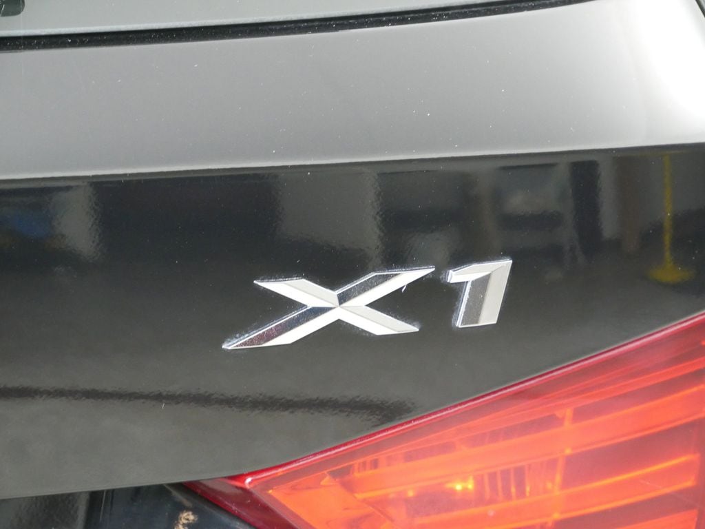 Thumbnail: 2014 BMW X1 - 12