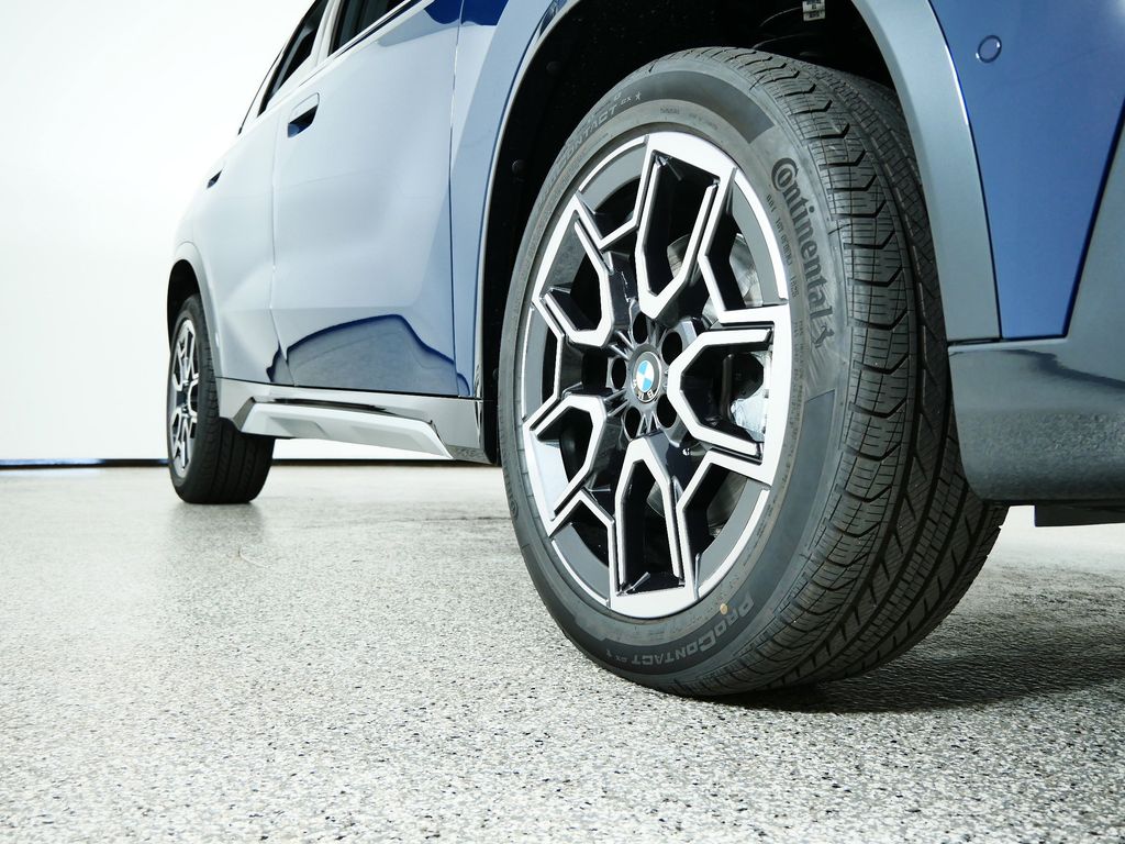 Thumbnail: 2026 BMW X1 - 5