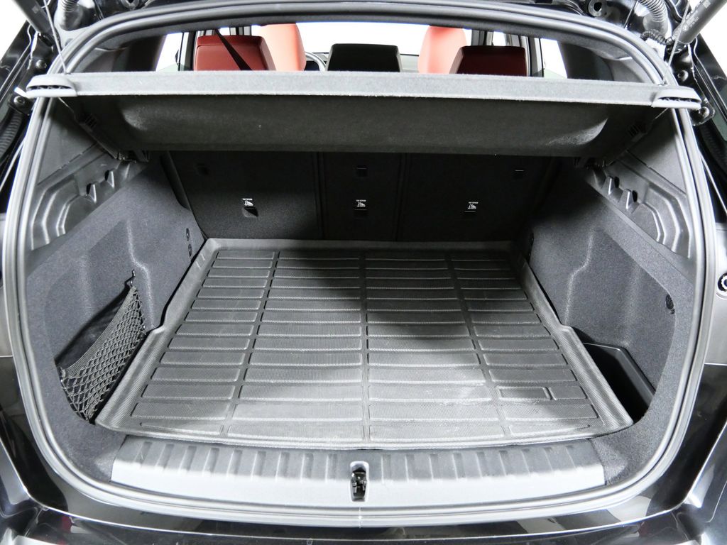 Thumbnail: 2023 BMW X1 - 31