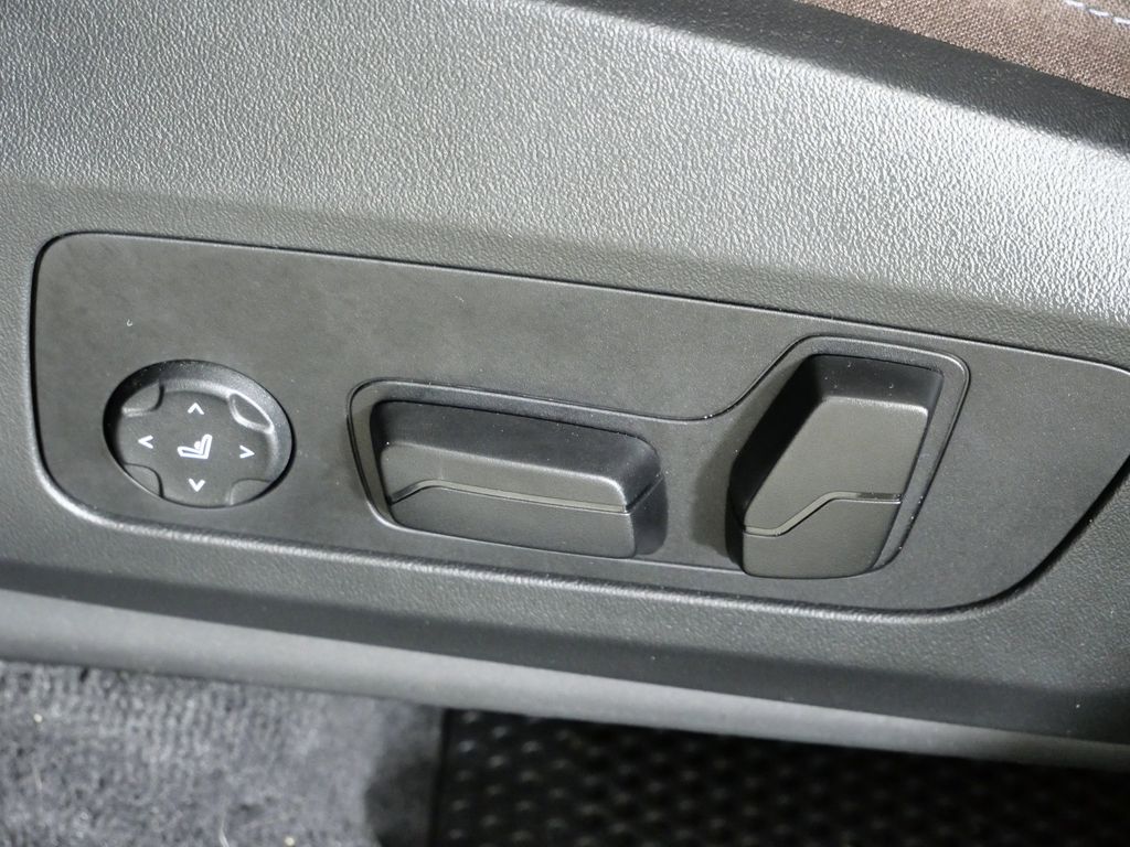 Thumbnail: 2025 BMW X1 - 42