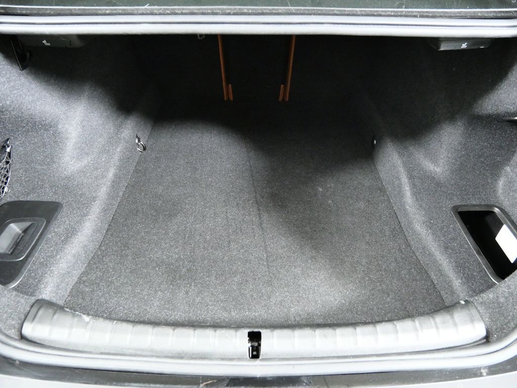 Thumbnail: 2019 BMW M5 - 27