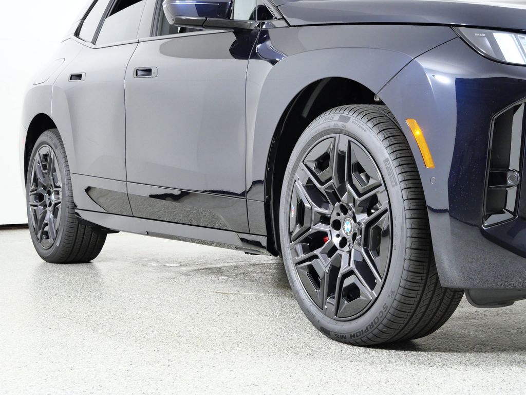 Thumbnail: 2026 BMW iX - 6