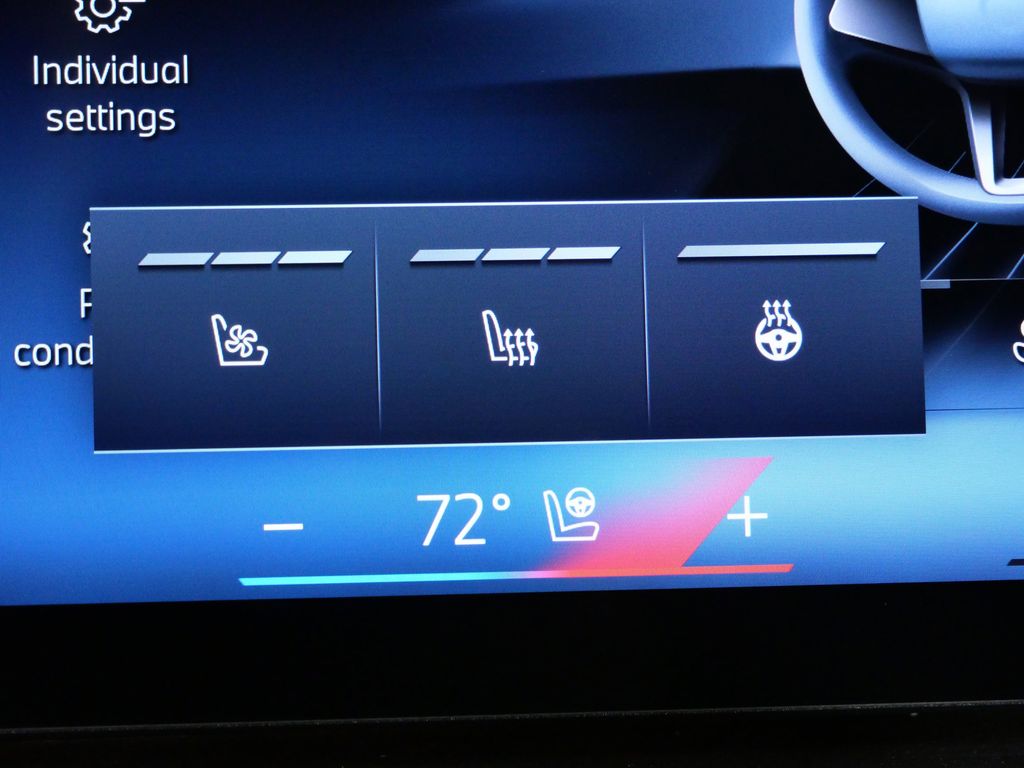 Thumbnail: 2026 BMW X7 - 47