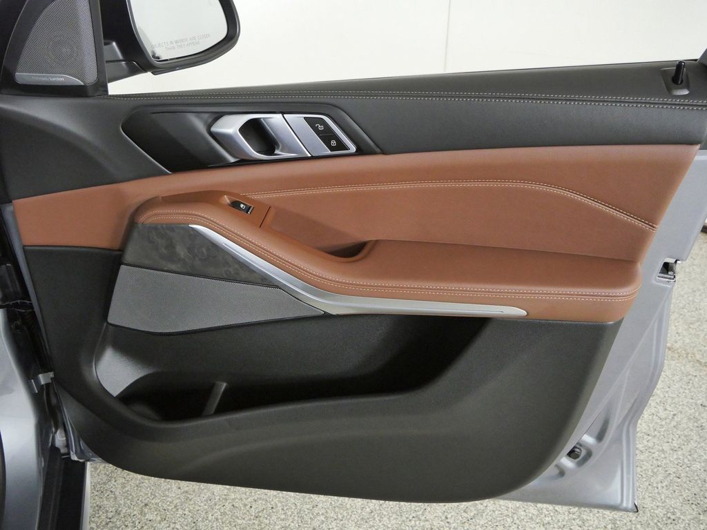 Thumbnail: 2026 BMW X5 - 19
