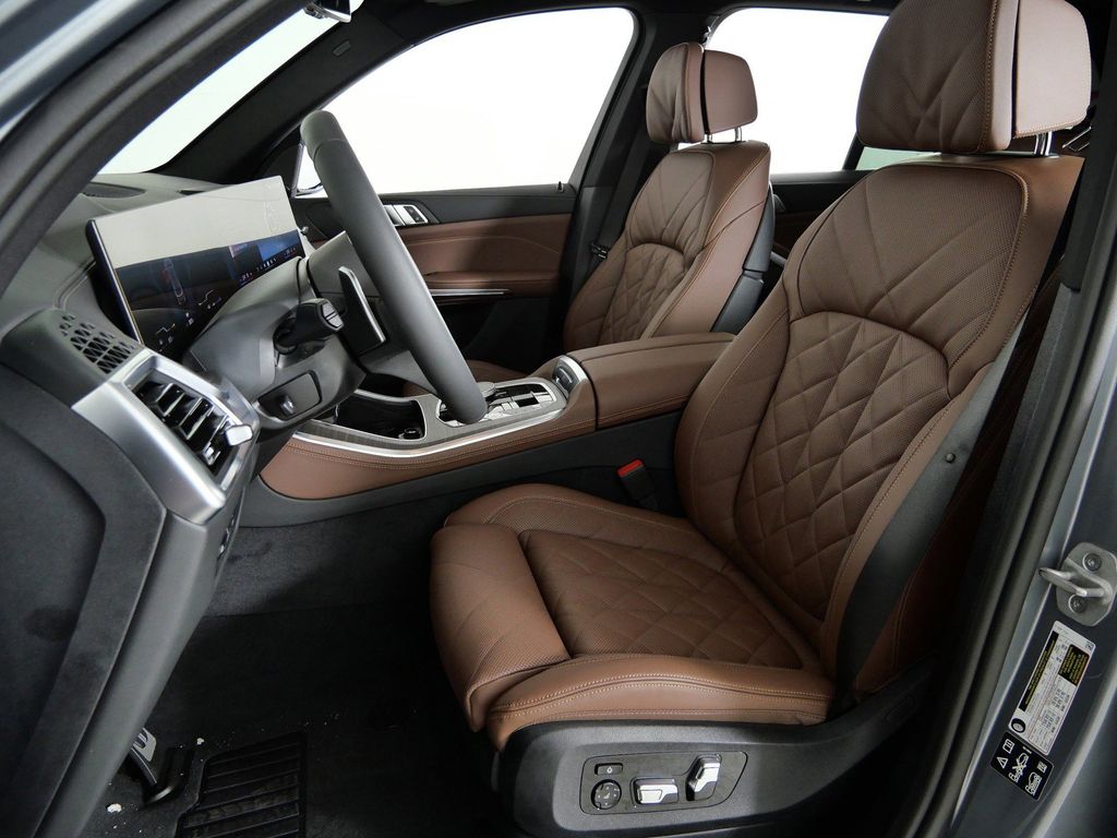 Thumbnail: 2026 BMW X5 - 36