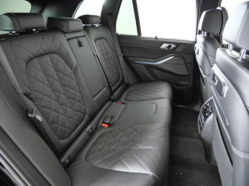 Thumbnail: 2026 BMW X5 - 27