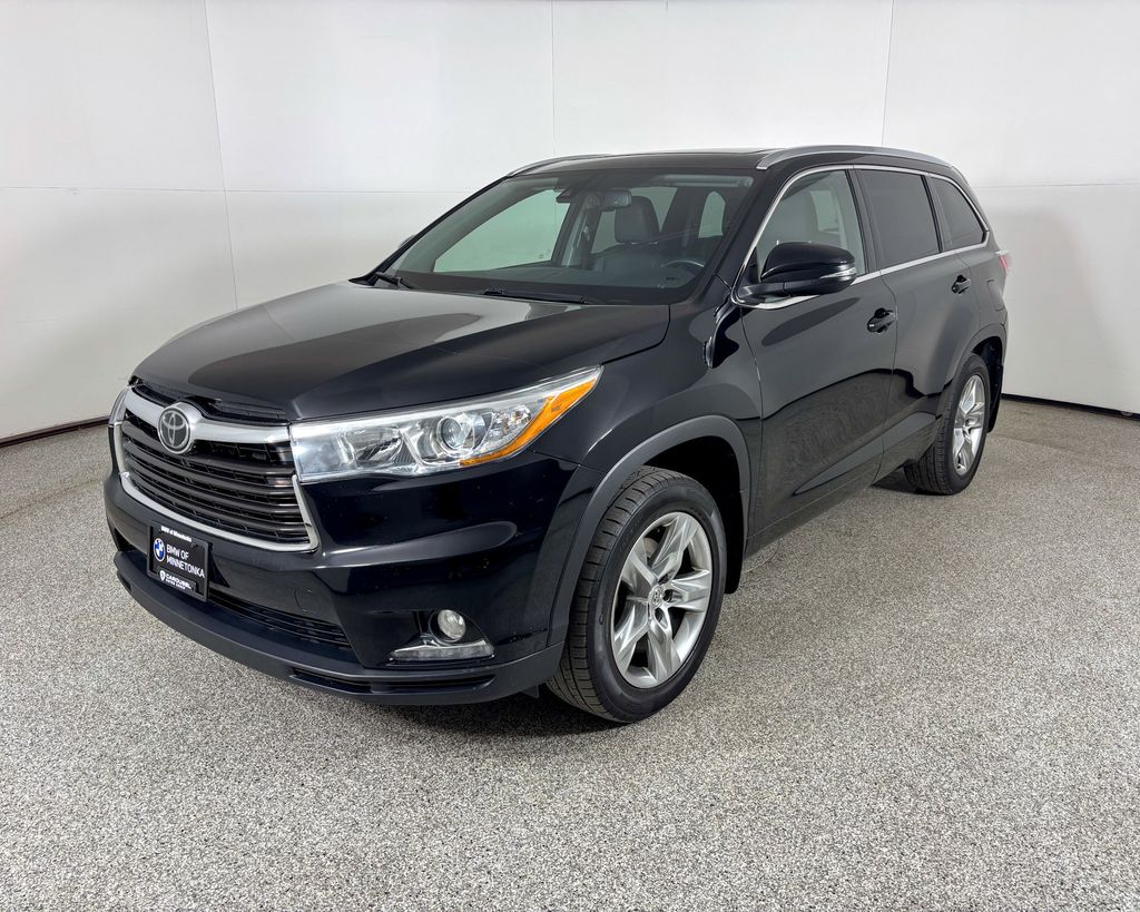 Thumbnail: 2015 Toyota Highlander - 1