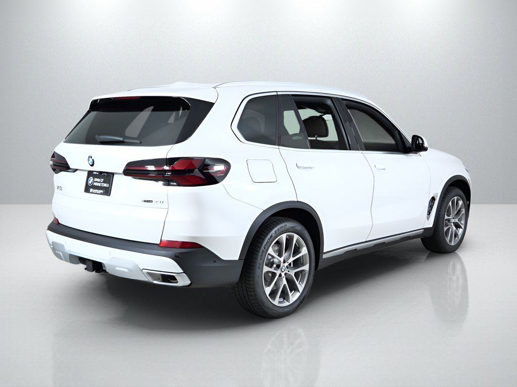 Thumbnail: 2026 BMW X5 - 10