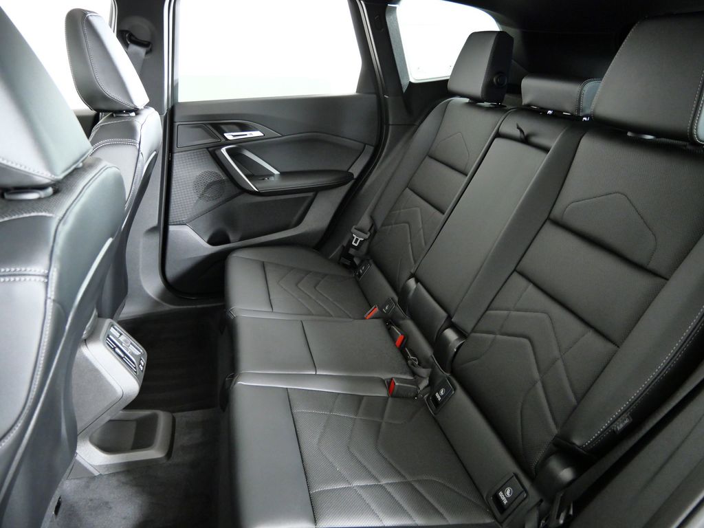 Thumbnail: 2026 BMW X1 - 30