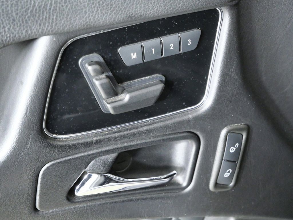 Thumbnail: 2016 Mercedes-Benz G-Class - 35