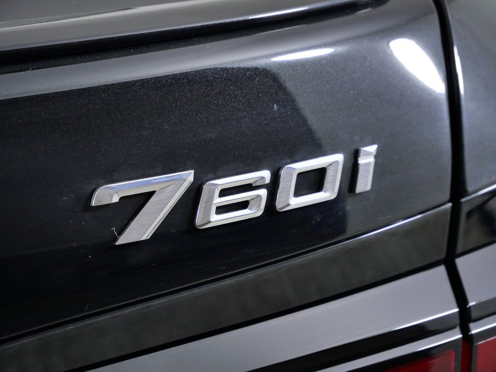 Thumbnail: 2026 BMW 7 Series - 12