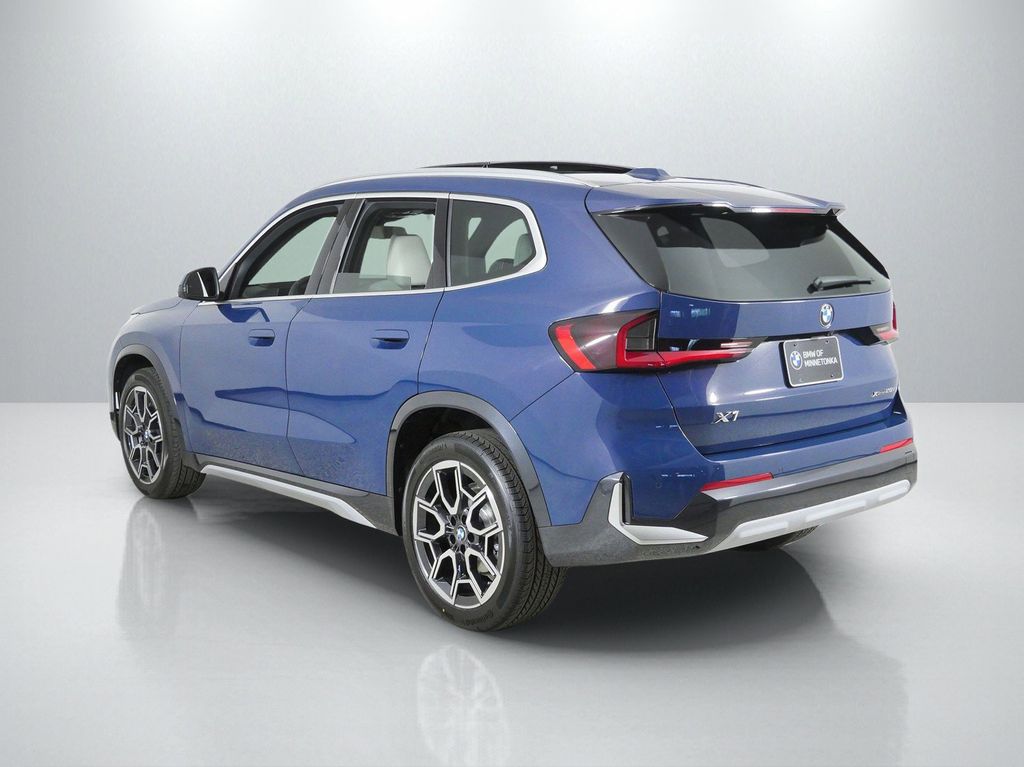 Thumbnail: 2026 BMW X1 - 14