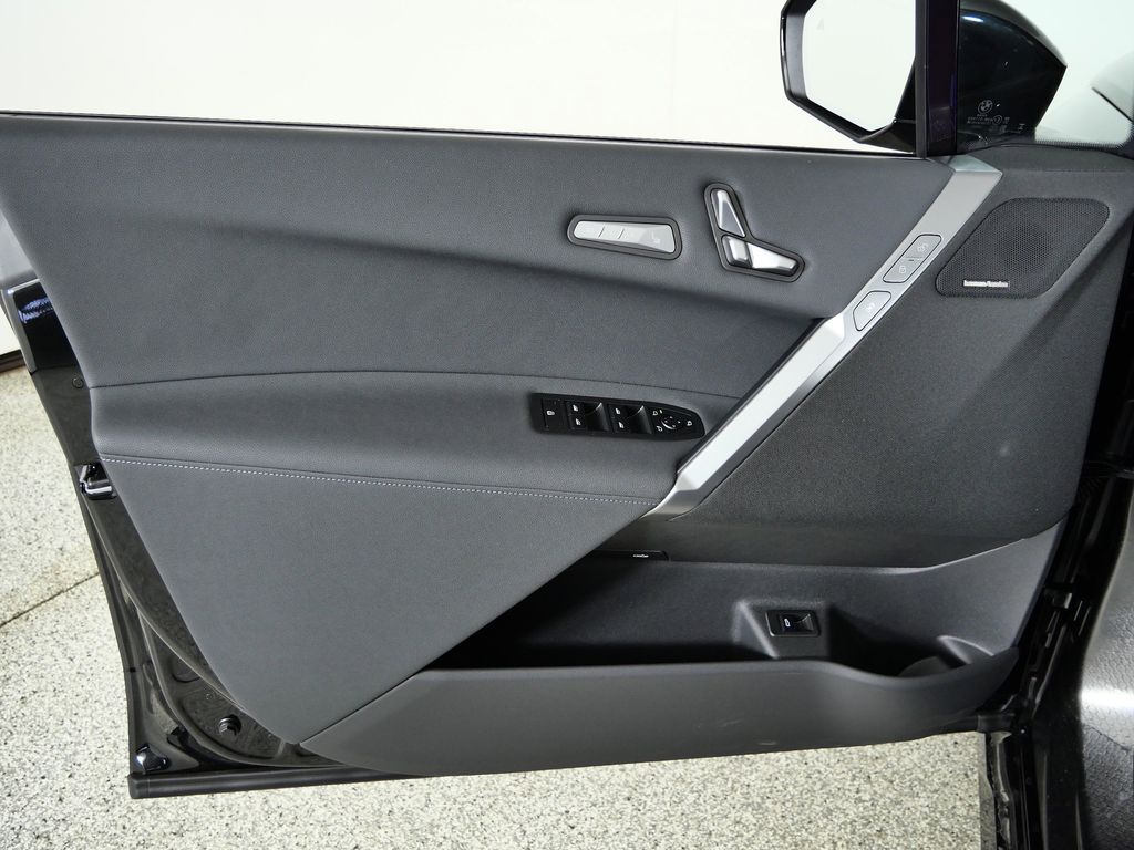 Thumbnail: 2026 BMW iX - 32