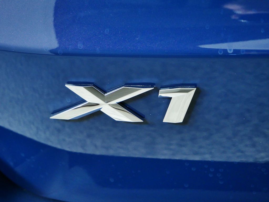 Thumbnail: 2026 BMW X1 - 12