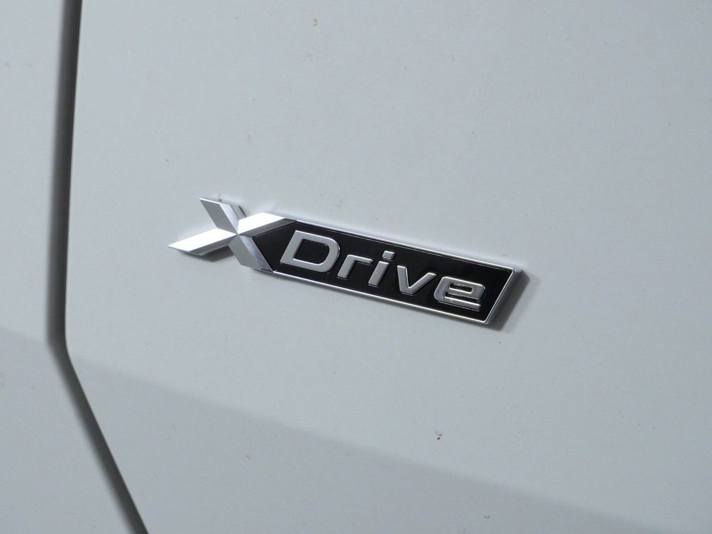 Thumbnail: 2026 BMW X3 - 13