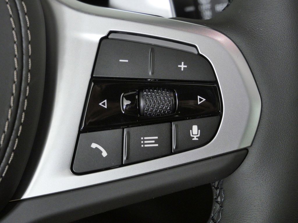 Thumbnail: 2026 BMW X5 - 42