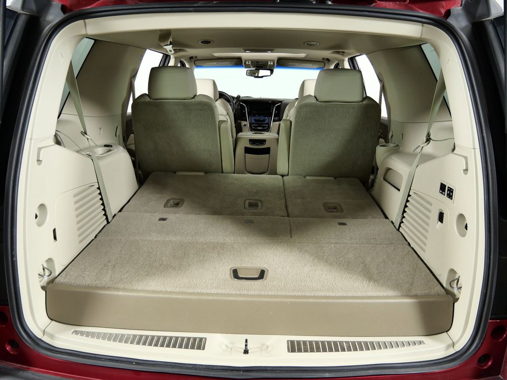 Thumbnail: 2015 Cadillac Escalade - 28