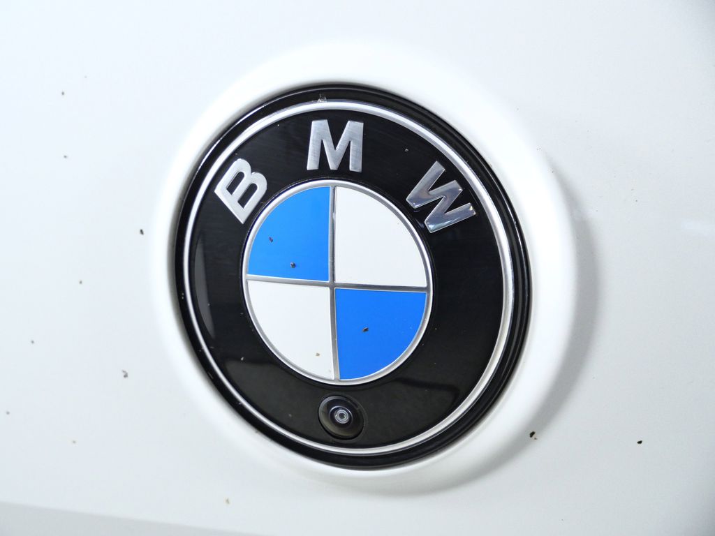 Thumbnail: 2026 BMW iX - 11