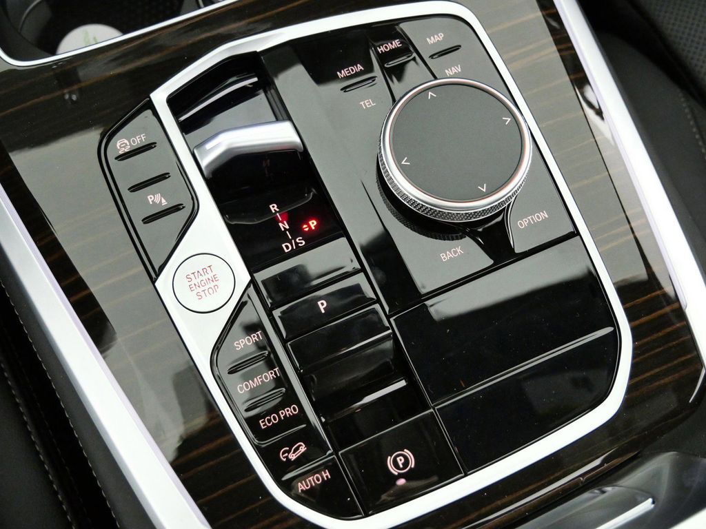 Thumbnail: 2026 BMW X5 - 49