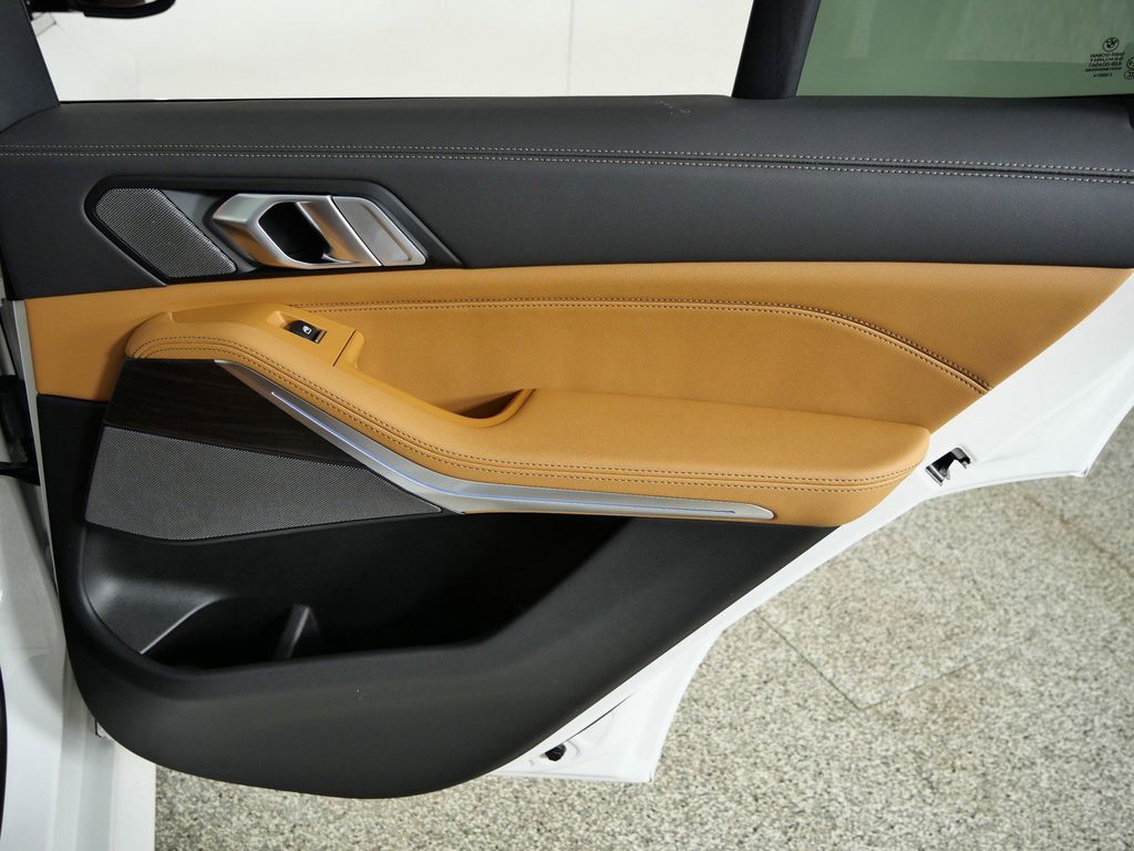 Thumbnail: 2026 BMW X5 - 25