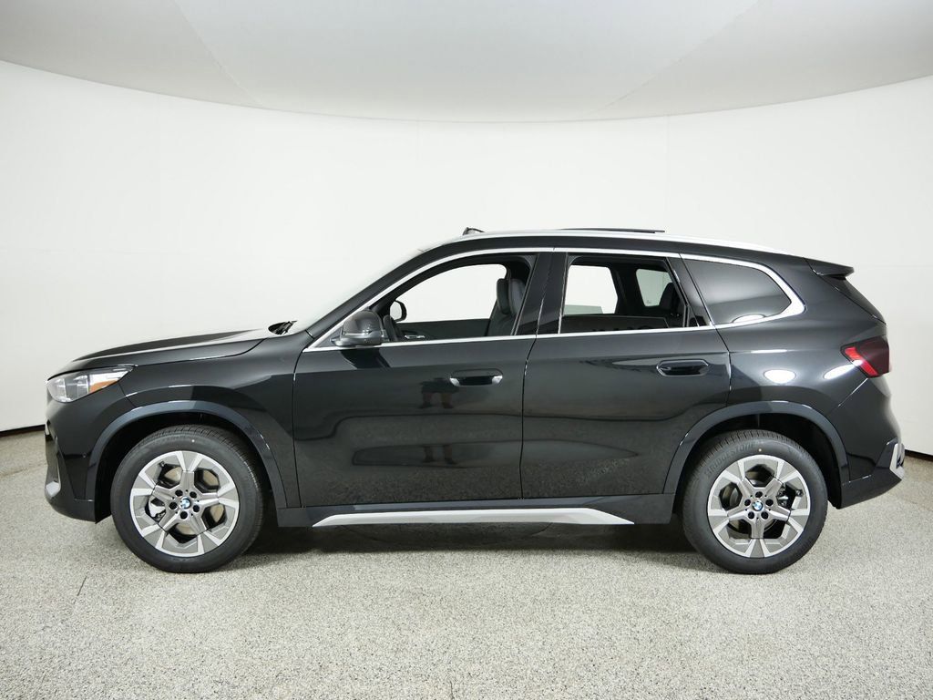 Thumbnail: 2025 BMW X1 - 18