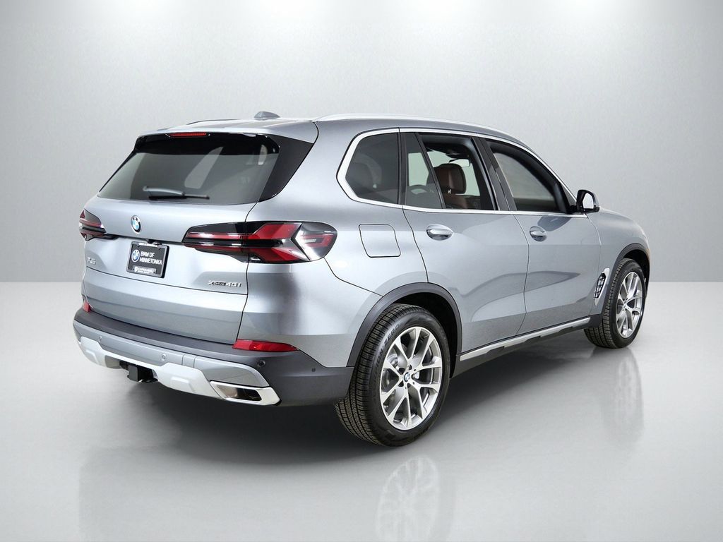 Thumbnail: 2026 BMW X5 - 9