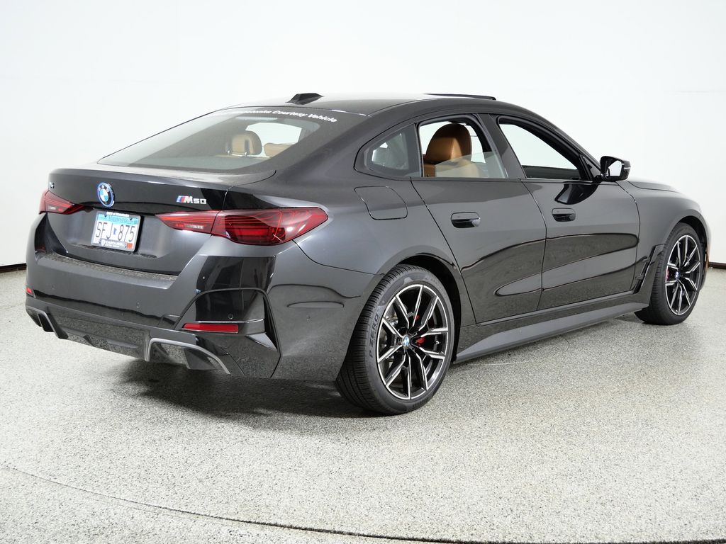 Thumbnail: 2025 BMW i4 - 10