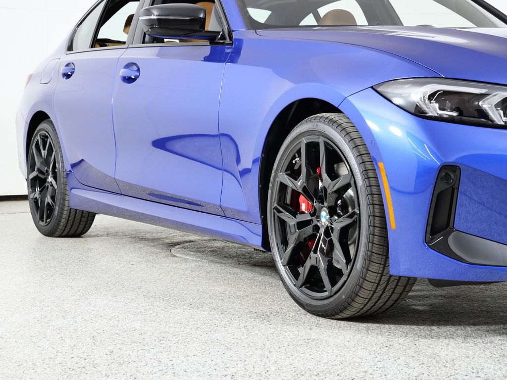 Thumbnail: 2026 BMW 3 Series - 6