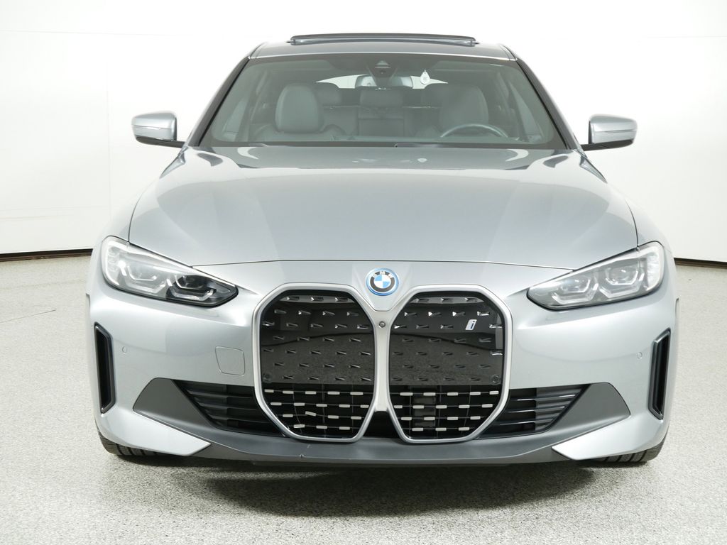 Thumbnail: 2023 BMW i4 - 5