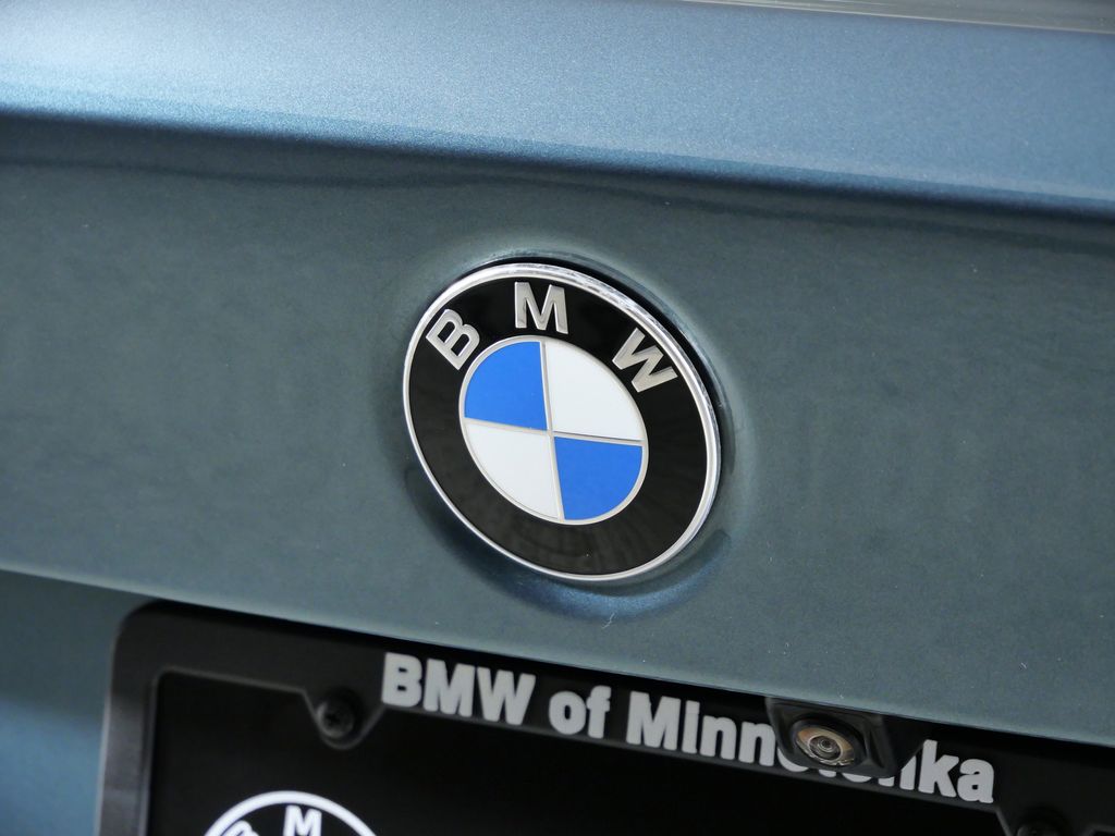 Thumbnail: 2020 BMW 3 Series - 12