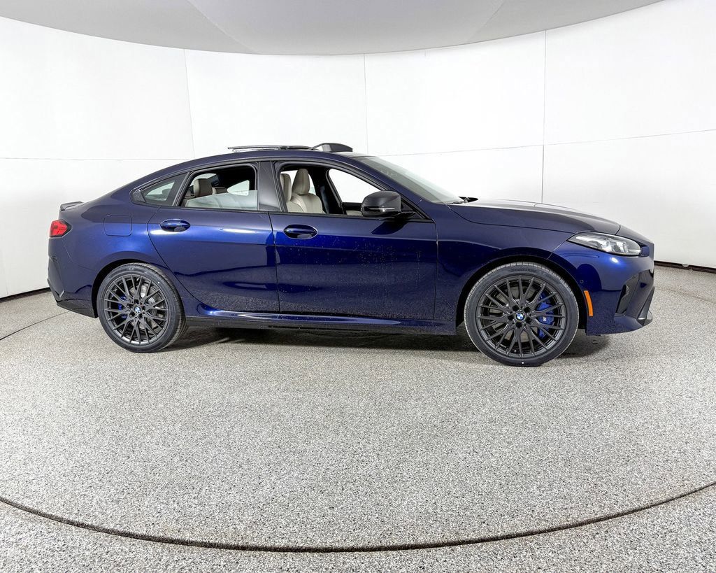 Thumbnail: 2025 BMW 2 Series - 5