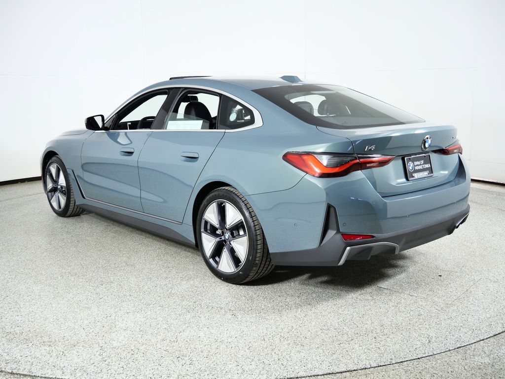 Thumbnail: 2026 BMW i4 - 14