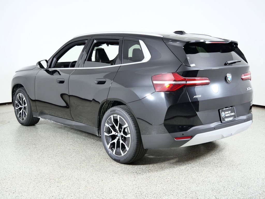 Thumbnail: 2026 BMW X3 - 16