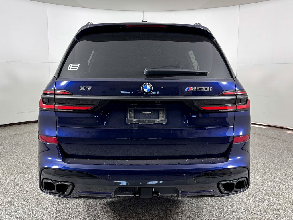 Thumbnail: 2024 BMW X7 - 8