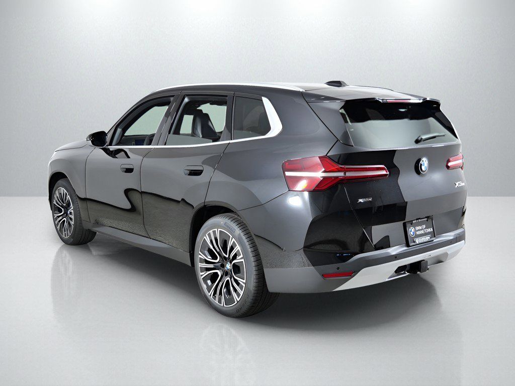 Thumbnail: 2026 BMW X3 - 16