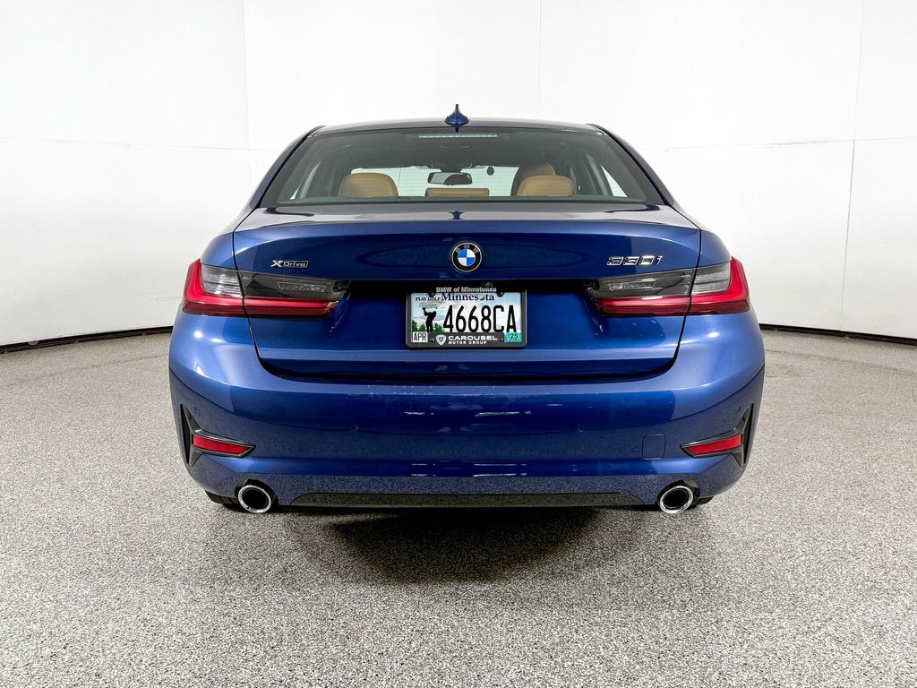 Thumbnail: 2022 BMW 3 Series - 7