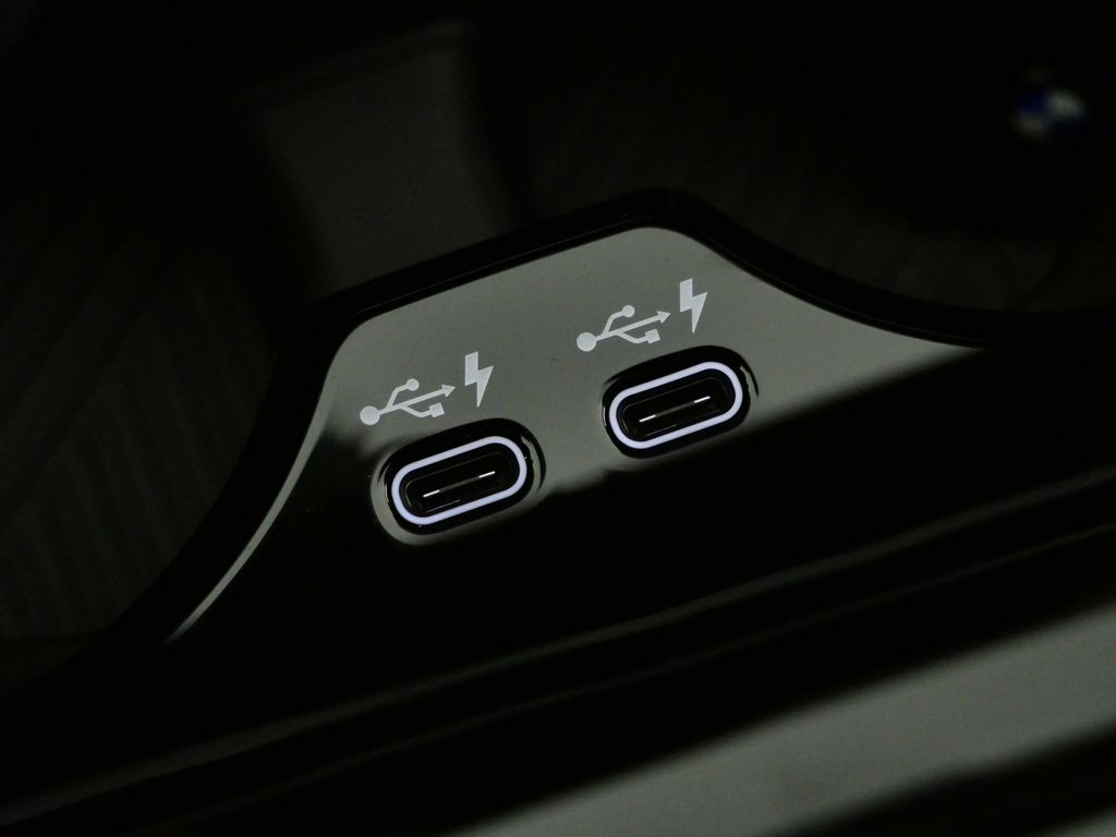 Thumbnail: 2026 BMW 5 Series - 48