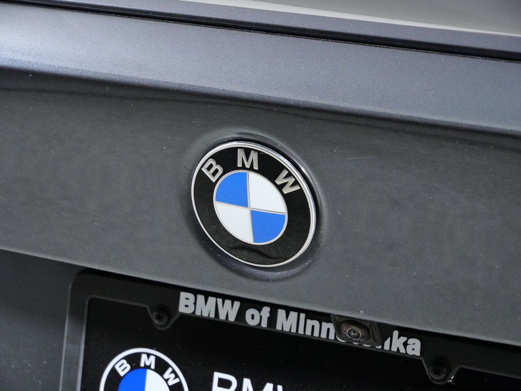 Thumbnail: 2020 BMW 3 Series - 12