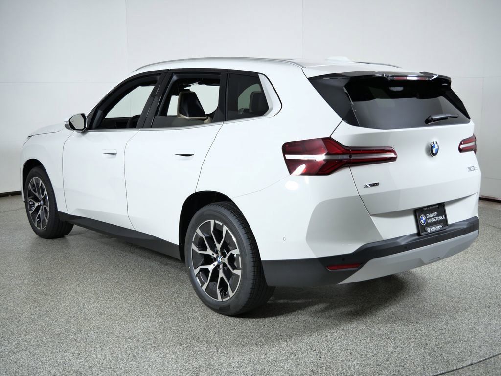 Thumbnail: 2026 BMW X3 - 16