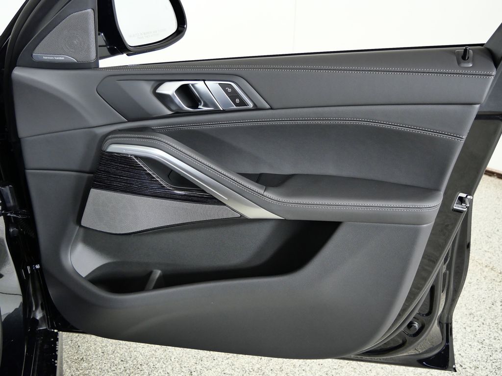 Thumbnail: 2026 BMW X6 - 19